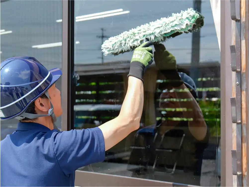 病院清掃受託責任者が清掃現場の監督として活躍